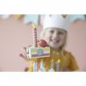 Žavingas gimtadienio tortas su žvakutėmis