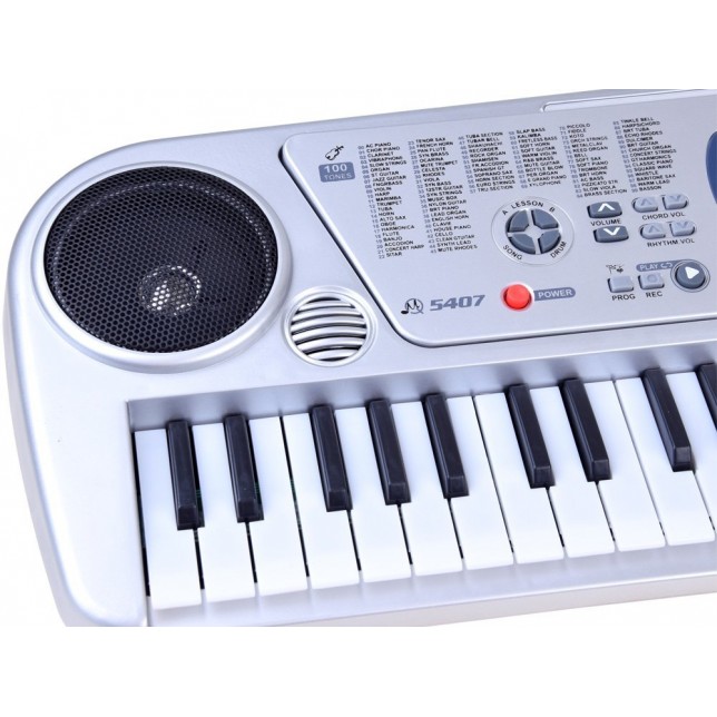 Elektroninis pianinas su mikrofonu