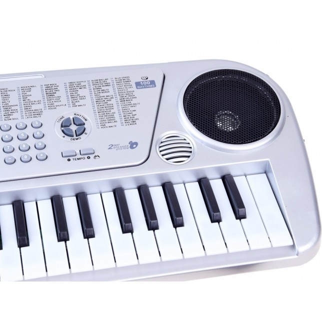 Elektroninis pianinas su mikrofonu