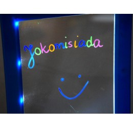 Mėlyna šviečianti piešimo lenta su 3D akiniais