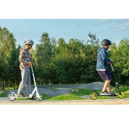 Juodos spalvos paspirtukas - WEISS