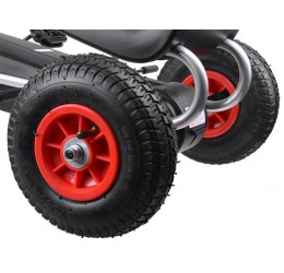 Go-kart žalias sportinis automobilis