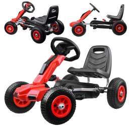 Go-kart raudonas sportinis automobilis
