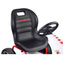 Baltos spalvos Go-kart automobilis "Abarth"