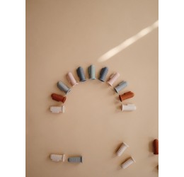 Mushie silikoninis dantų šepetėlis "Sand / Clay" (2 vnt.)
