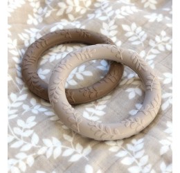 Silikoniniai kramtukai "Lapeliai" (taupe)