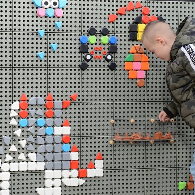 MASTERKIDZ kūrybinei lentai skirti smeigtukai ''Formos'' 64 vnt.