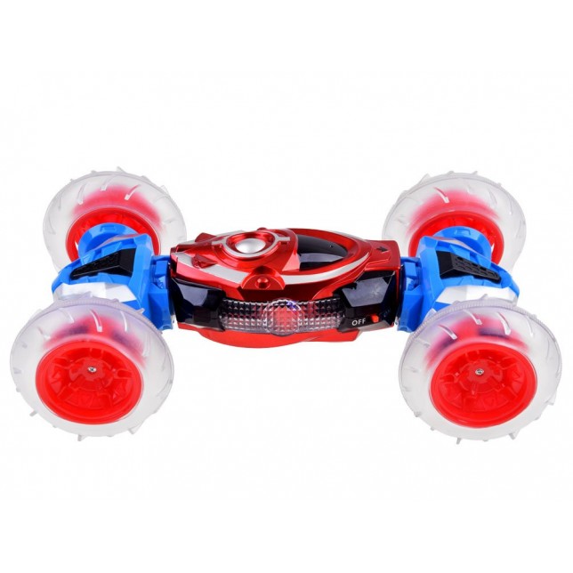 RC automobilis - akrobatas