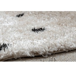 "FLUFFY" Kreminės spalvos kilimas su juodais taškeliais
