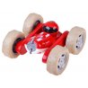 Pulteliu valdomas automobilis-akrobatas