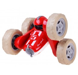 Pulteliu valdomas automobilis-akrobatas
