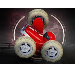 Pulteliu valdomas automobilis-akrobatas