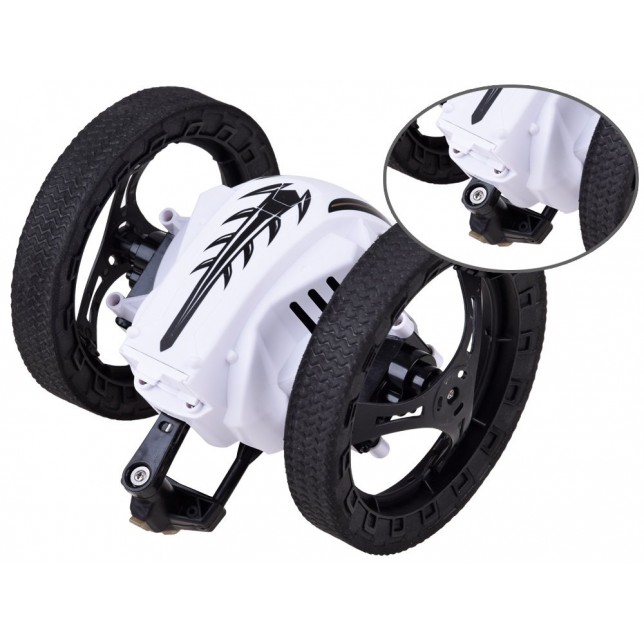 RC baltos spalvos triukinis automobilis
