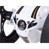 RC baltos spalvos triukinis automobilis