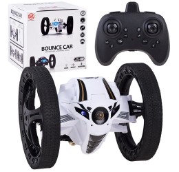 RC baltos spalvos triukinis automobilis