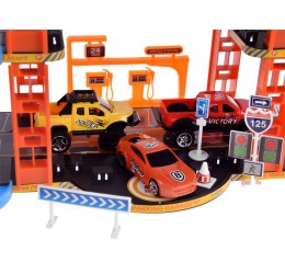 Automobilių aikštelė su keltuvu