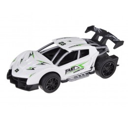 Visureigis su priekaba ir sportiniu automobiliu