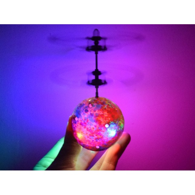 Ranka valdomas skraidants disco kamuolys ''Dynamic''