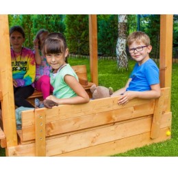 Namukas su čiuožykla - Free time