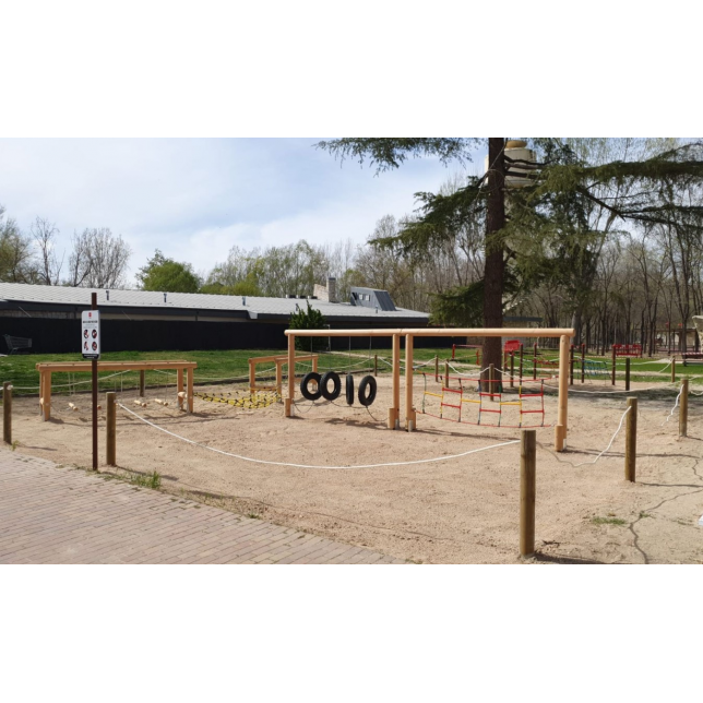 Penkių dalių laipiojimo aikštelė - SAFARI-PARC