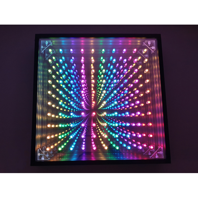 Šviesos skydelis su LED matrica 100