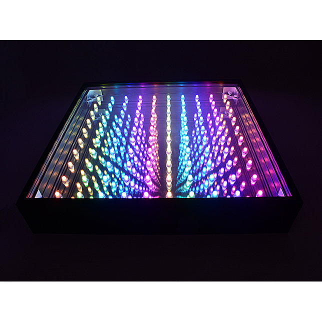 Šviesos skydelis su LED matrica 100