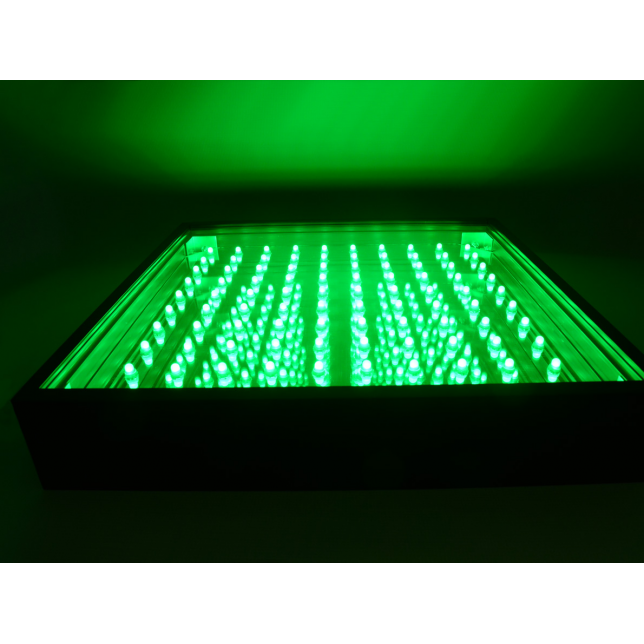 Šviesos skydelis su LED matrica 100