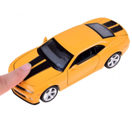 Žaislinis automobilio modelis - Chevrolet Camaro SS 1:32