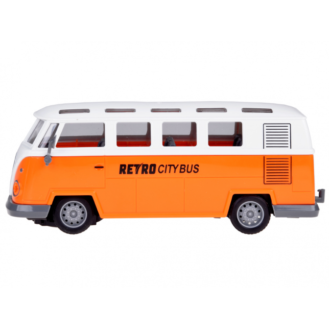 Radijo bangomis valdomas Retro stiliaus autobusas