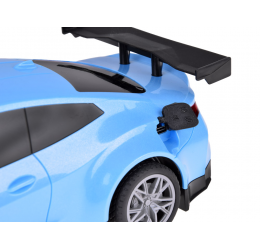 RC valdomas automobilis su elektros pakrovimo stotele
