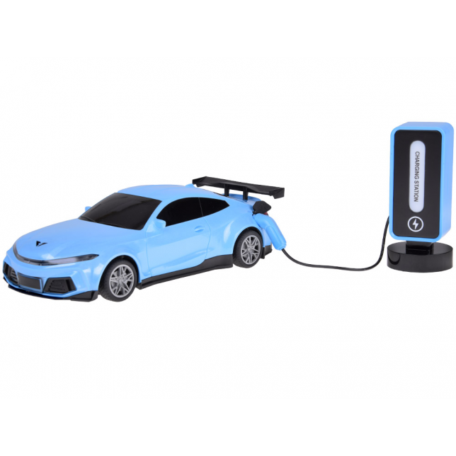 RC valdomas automobilis su elektros pakrovimo stotele