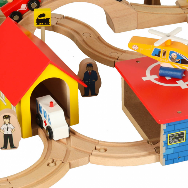 Medinis traukinuko komplektas - railroad city 69 vnt.