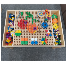 Masterkidz edukacinis staliukas su priedais