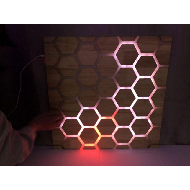 Interaktyvus sieninis šviesų skydelis Honeycomb