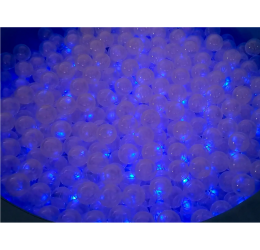 Kamuoliukų baseinas su LED apšvietimu