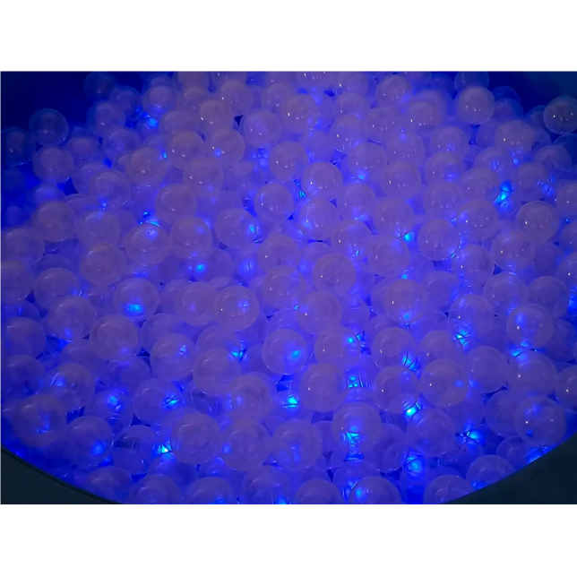 Kamuoliukų baseinas su LED apšvietimu