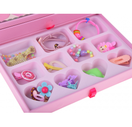 Makiažo ir aksesuarų rinkinys