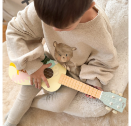 Rožinė medinė ukulele iš „Classic World“