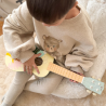 Rožinė medinė ukulele iš „Classic World“