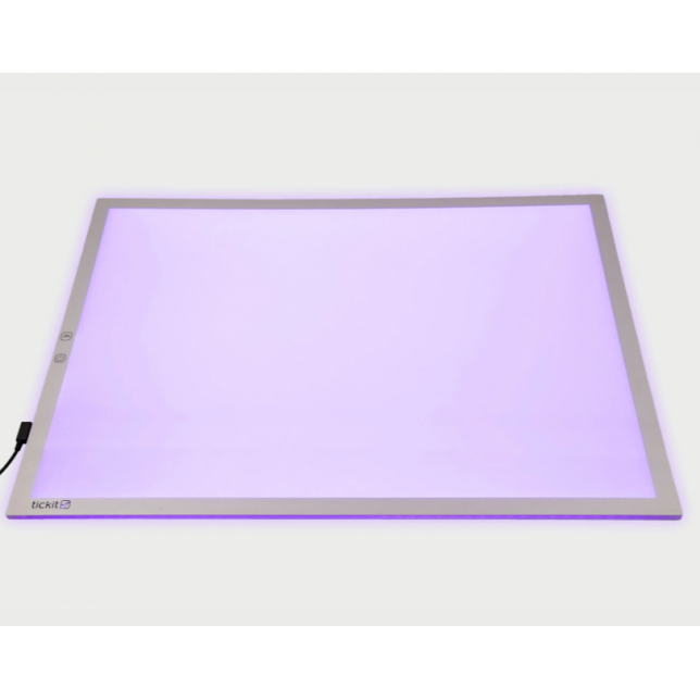 Spalvą keičianti šviesos panelė A2