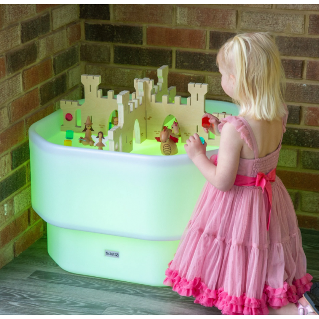 „Discovery Glow“ mini stalas