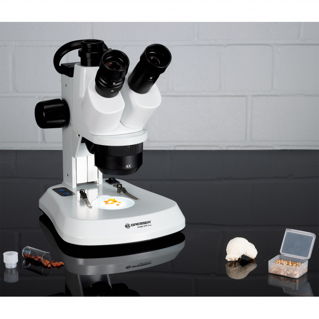 BRESSER stereo trinokulinis mikroskopas „Analyth STR 10x-40x“ su „MikrOkular LF Full HD“ kamera