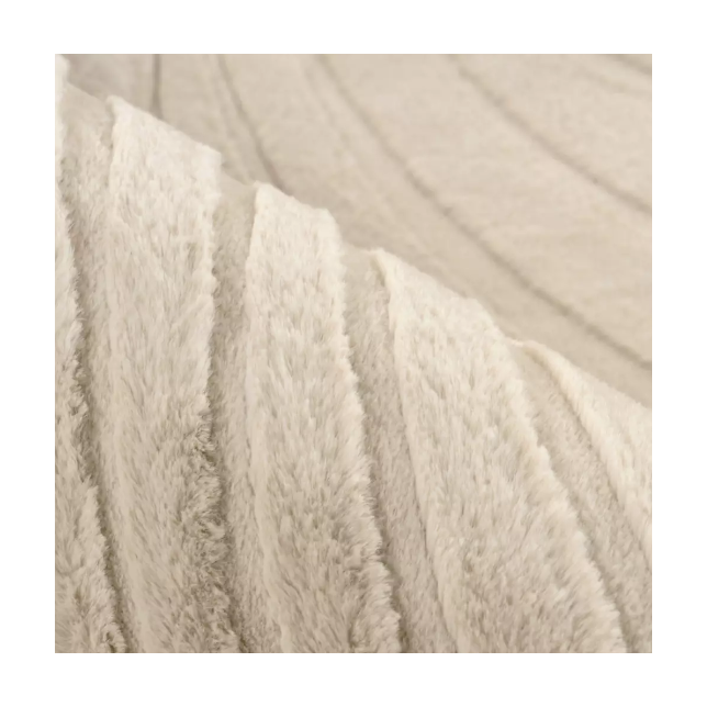 Kilimas ''Wave'' įvairių dydžių, ivory