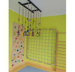 Prie sienos pritvirtinta laipiojimo siena 240 cm x 125 cm