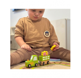 TOOKY TOY medinės fermos figūrėlės lagamine