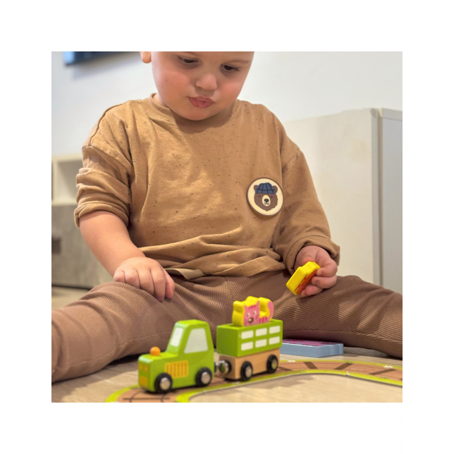 TOOKY TOY medinės fermos figūrėlės lagamine