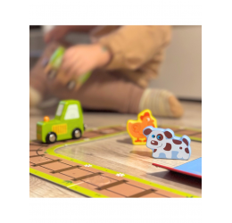 TOOKY TOY medinės fermos figūrėlės lagamine