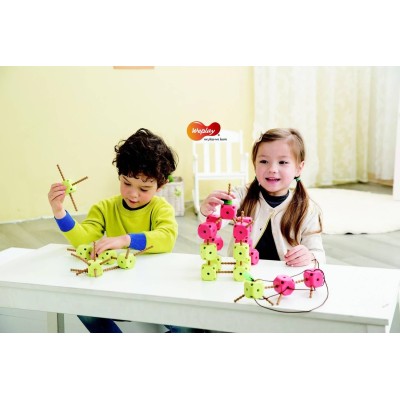 „Apple Links“– kūrybinis jungimo ir konstravimo žaidimas