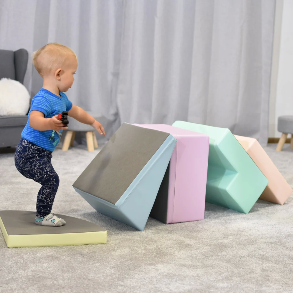 „Corner Climber“ – minkštas motorikos lavinimo rinkinys