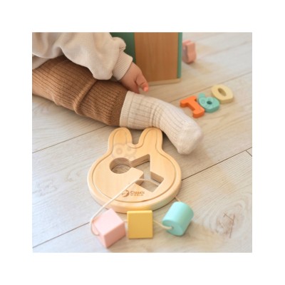 CLASSIC WORLD „Pastel Baby Box“ – pirmieji mokomieji žaislai vaikams nuo 12 iki 18 mėnesių